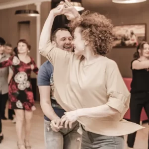 Salsa-Classes-Havana-Salsa-Standard